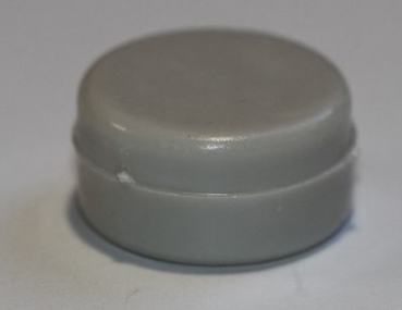 1 Stück Rassel flach weiß ca. 20 mm x 11 mm