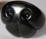 Sicherheitsnase 28 mm x 22 mm Hund hart schwarz glänzend mit Sicherheitsscheibe